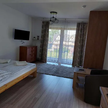 Apartament Cede *